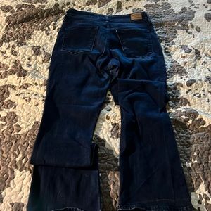 levi mid rise bootcut